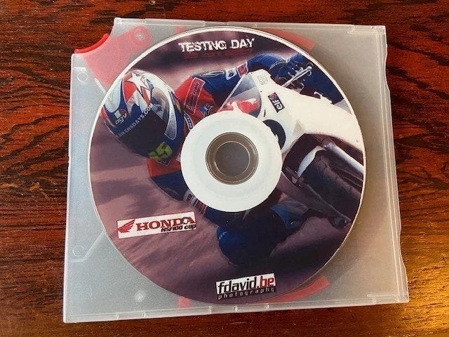 Honda motorcycle press kit new model CD-ROM press NSF100, Ophalen of Verzenden, Gebruikt, Motoren