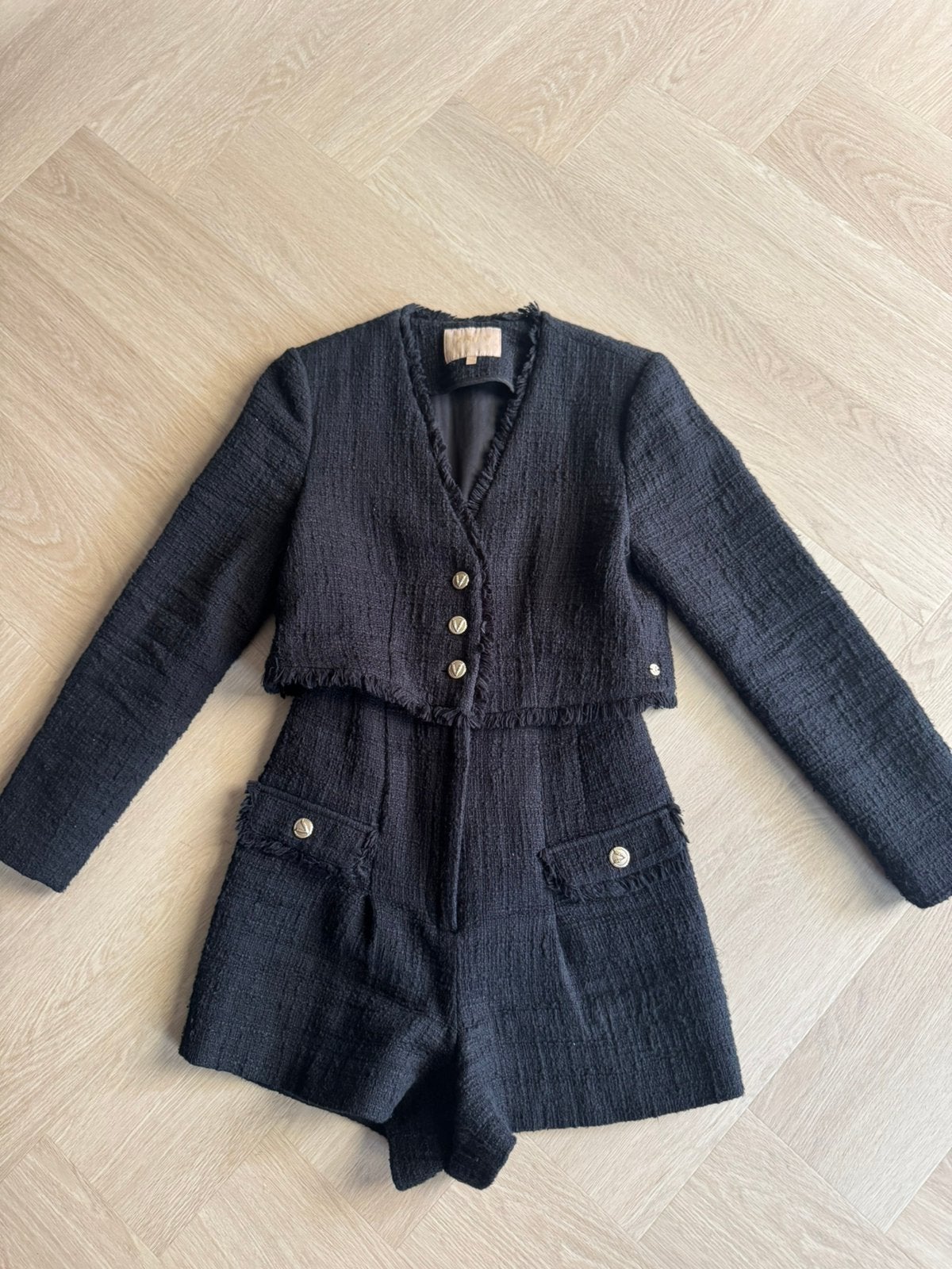 Jumpsuit/Playsuit Josh V bouclé maat xs zwart, Kleding | Dames, Jumpsuits, Ophalen of Verzenden, Zo goed als nieuw, Maat 34 (XS) of kleiner