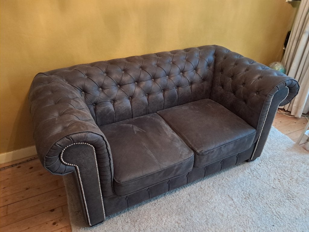 Chesterfield 2 persoons leer antraciet, Huis en Inrichting, Banken | Bankstellen, Ophalen, 150 tot 200 cm, Chesterfield, Tweepersoons