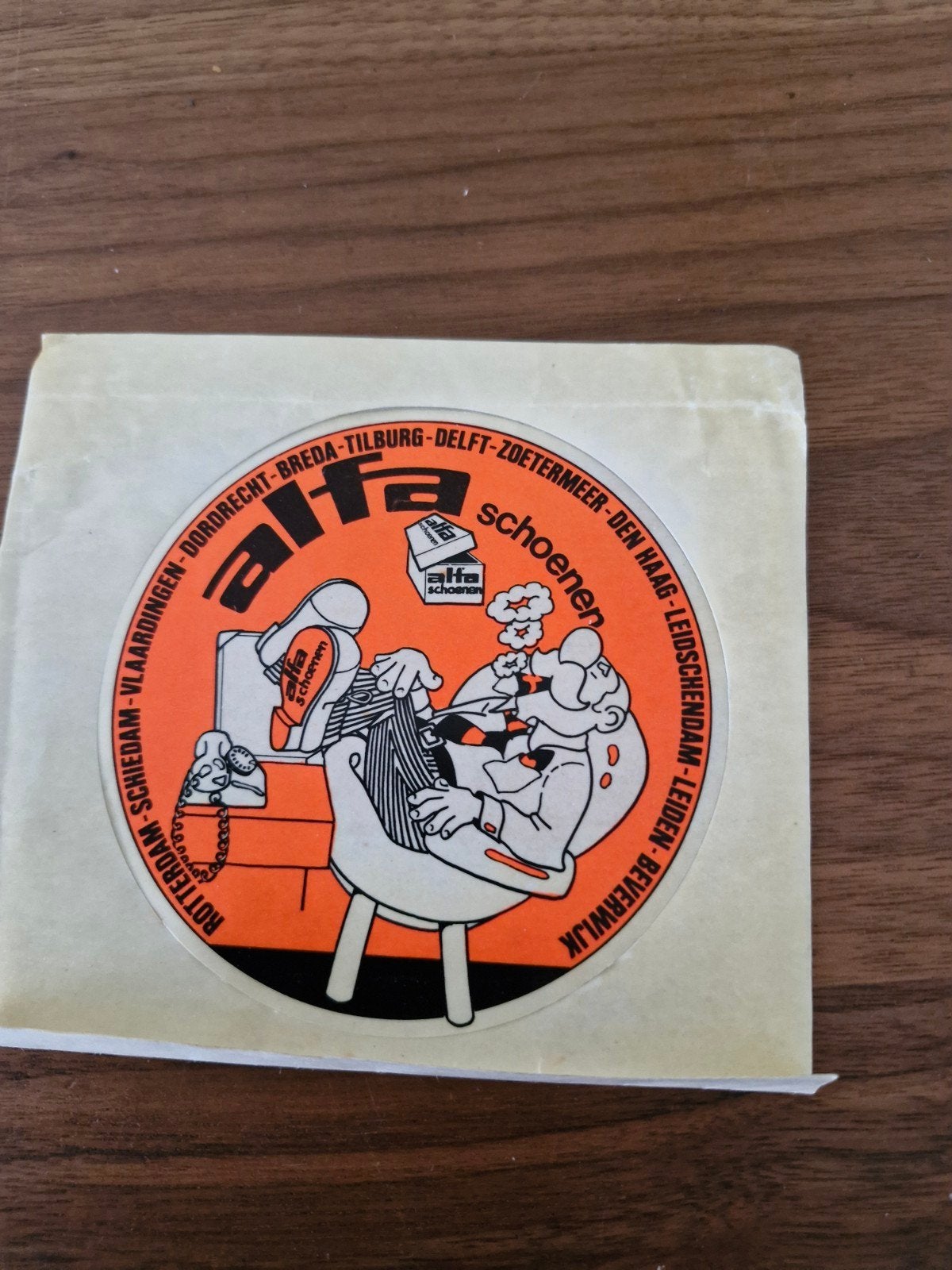 8891 Vintage Alfa Schoenen Sticker - Retro Reclame, Ophalen of Verzenden, Zo goed als nieuw, Bedrijf of Vereniging