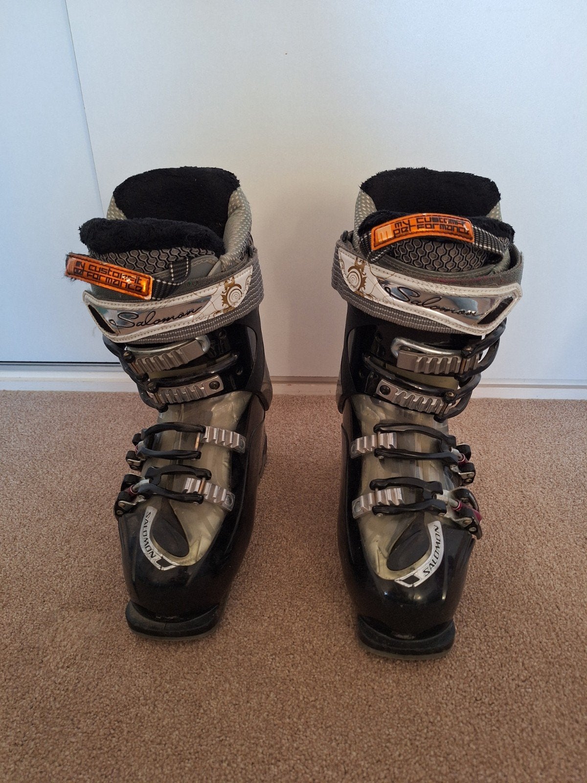 Salomon dames skischoenen 36 ⅔ - 37, 160 tot 180 cm, Schoenen, Zo goed als nieuw, Skiën
