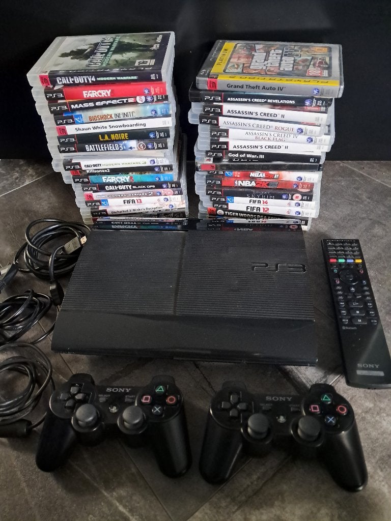 Playstation 3 Super Slim 500gb als Nieuw! + 31 games & meer!, Super Slim, Met 2 controllers, Ophalen of Verzenden, Zo goed als nieuw