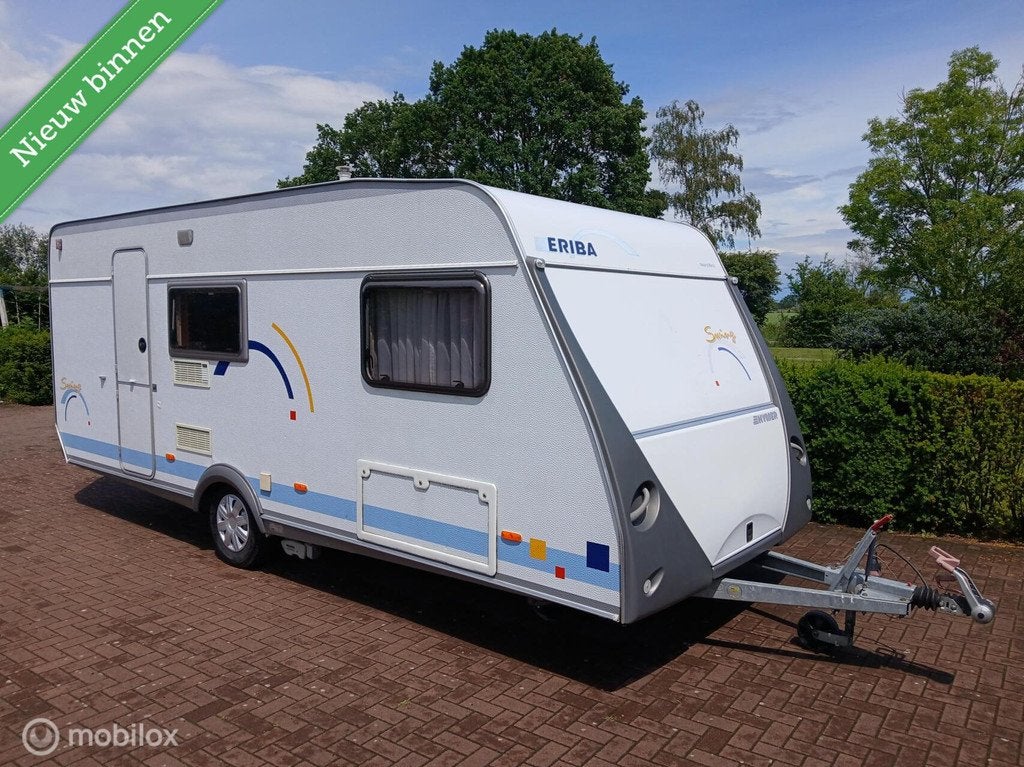 Eriba 525, 6-slaapplaatsen, Stapelbed, Mover, Voortent, Caravans en Kamperen, Overige typen, 7 tot 8 meter, Bedrijf, Mover