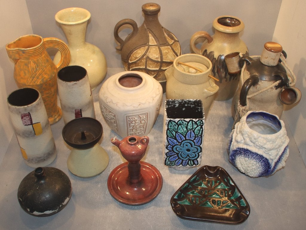Flinke collectie Nederlands en buitenslands aardewerk, Ophalen of Verzenden