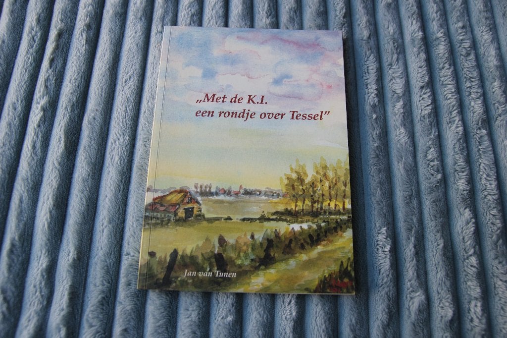 Met de K.I een rondje over Tessel, Ophalen of Verzenden, Gelezen
