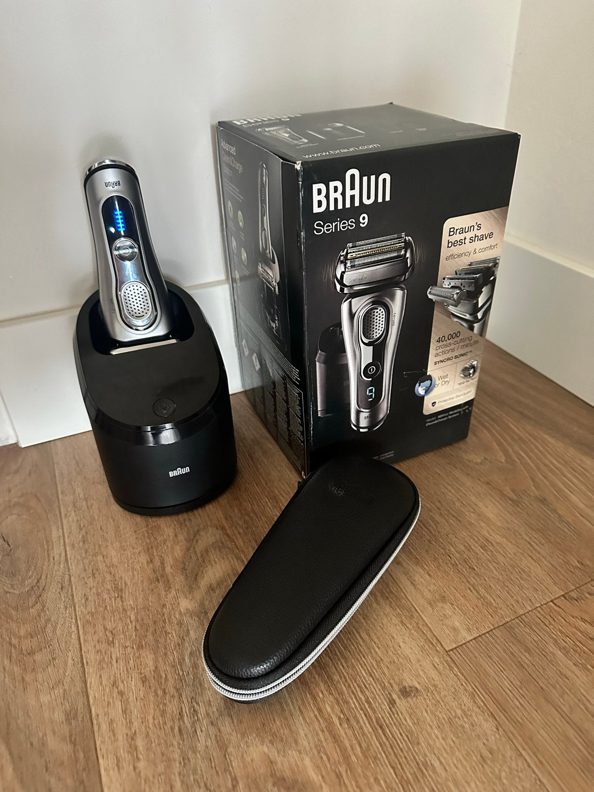 Braun Series 9 Scheerapparaat, Ophalen of Verzenden, Zo goed als nieuw, Scheren en Epileren