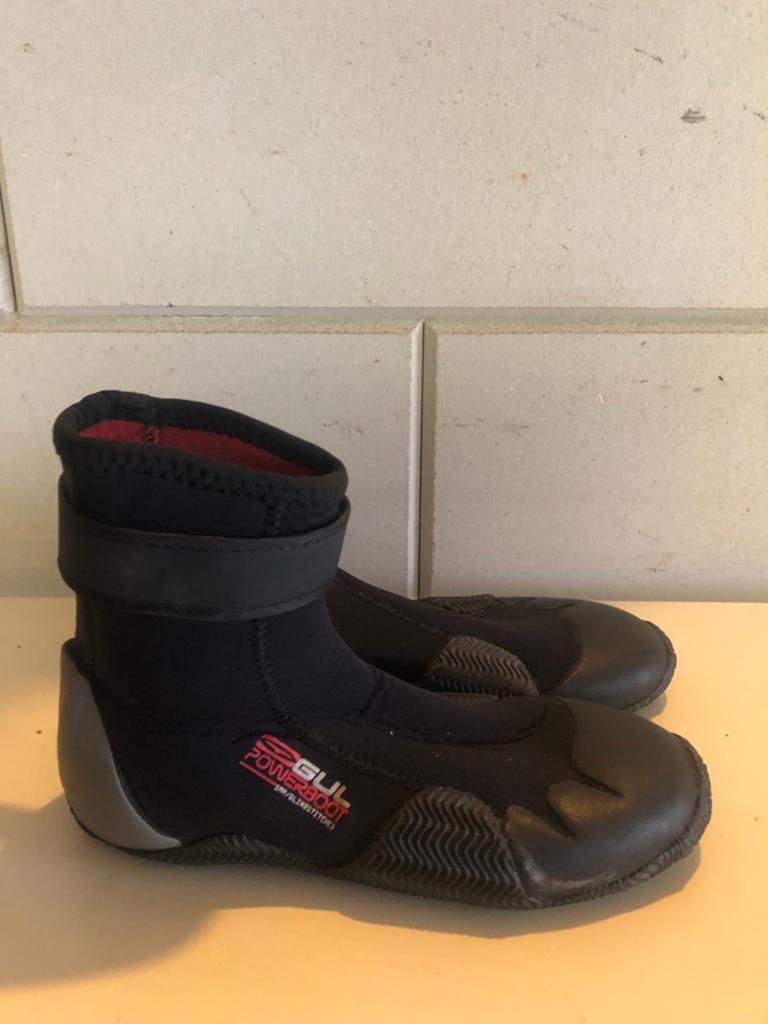 GUL Powerboot Zeil- of Surfschoenen - Maat 4, Ophalen of Verzenden, Gebruikt, Kind, Zeil- of Surfschoenen