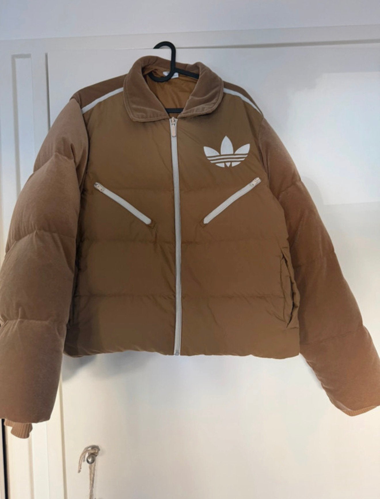Adidas jas, Ophalen of Verzenden, Zo goed als nieuw, Maat 38/40 (M), Bruin