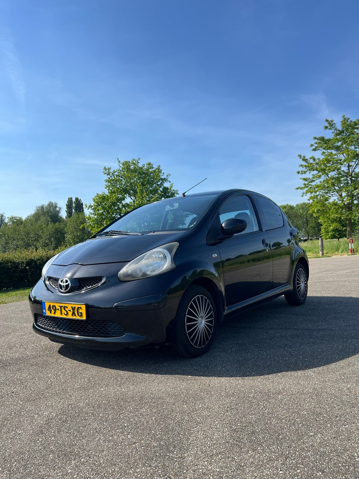 Toyota Aygo 1.0-12V + | Apple CarPlay | NAP | Airco | 5Deurs, Voorwielaandrijving, 4 stoelen, Origineel Nederlands, Handgeschakeld