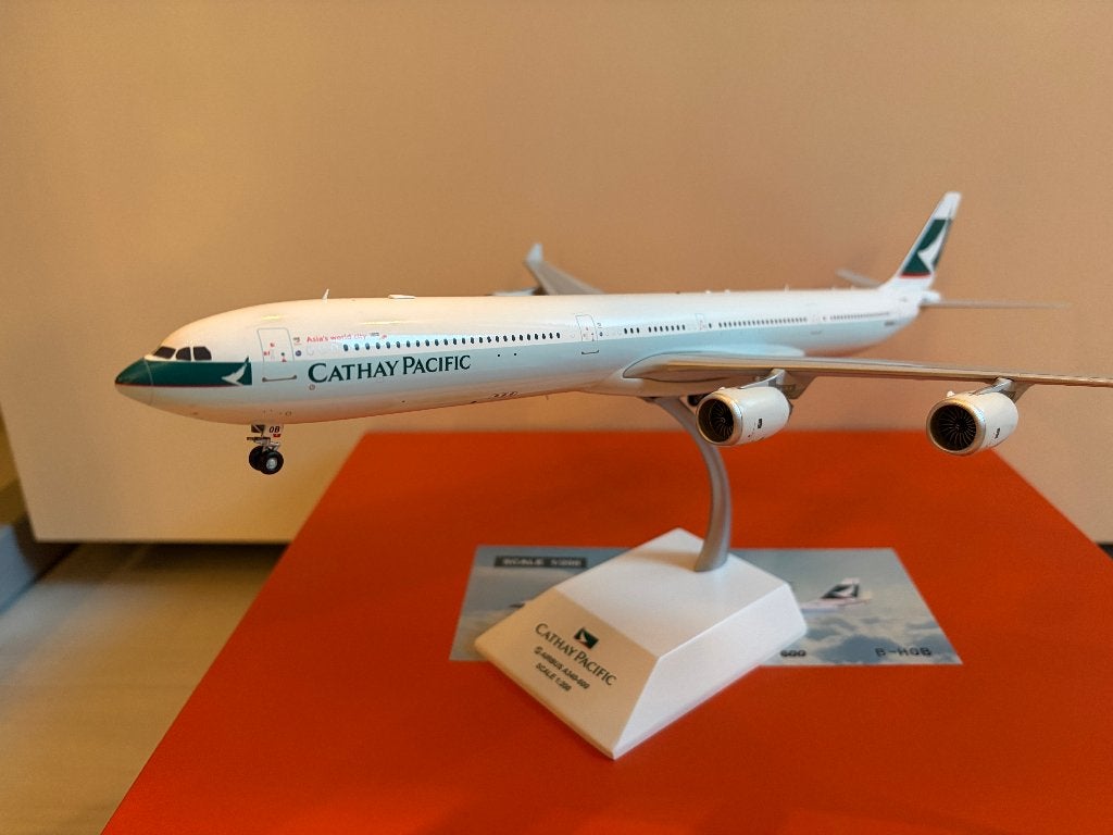 JC-Wings airbus A340-600 Cathay Pacific B-HQB, Overige merken, 1:200 of kleiner, Ophalen of Verzenden, Zo goed als nieuw
