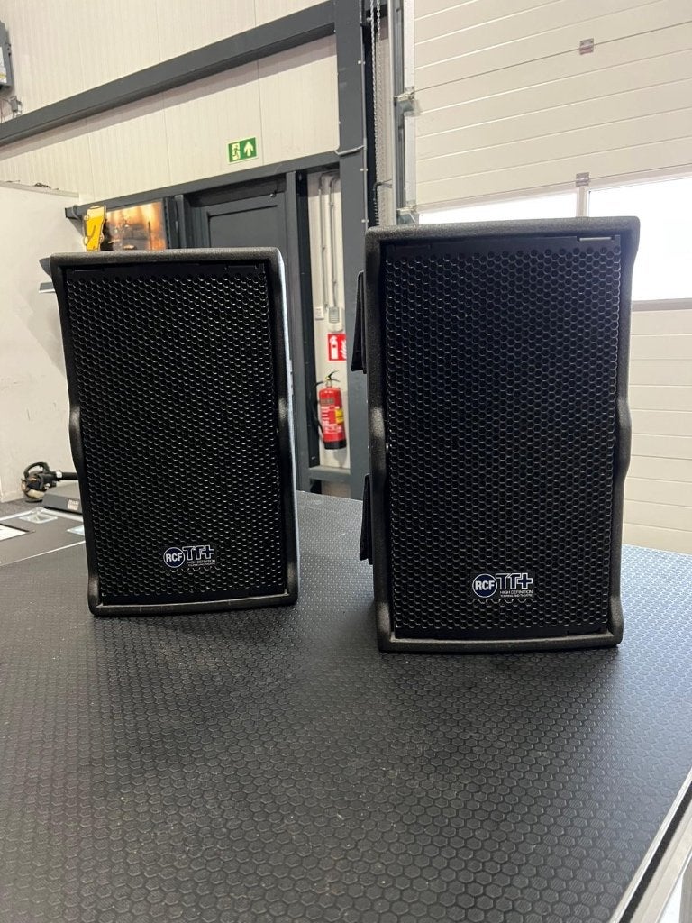 2x RCF TT 08-A incl. flightcase en accessoires, Audio, Tv en Foto, Luidsprekers, Inclusief kabels, Overige typen, Zo goed als nieuw