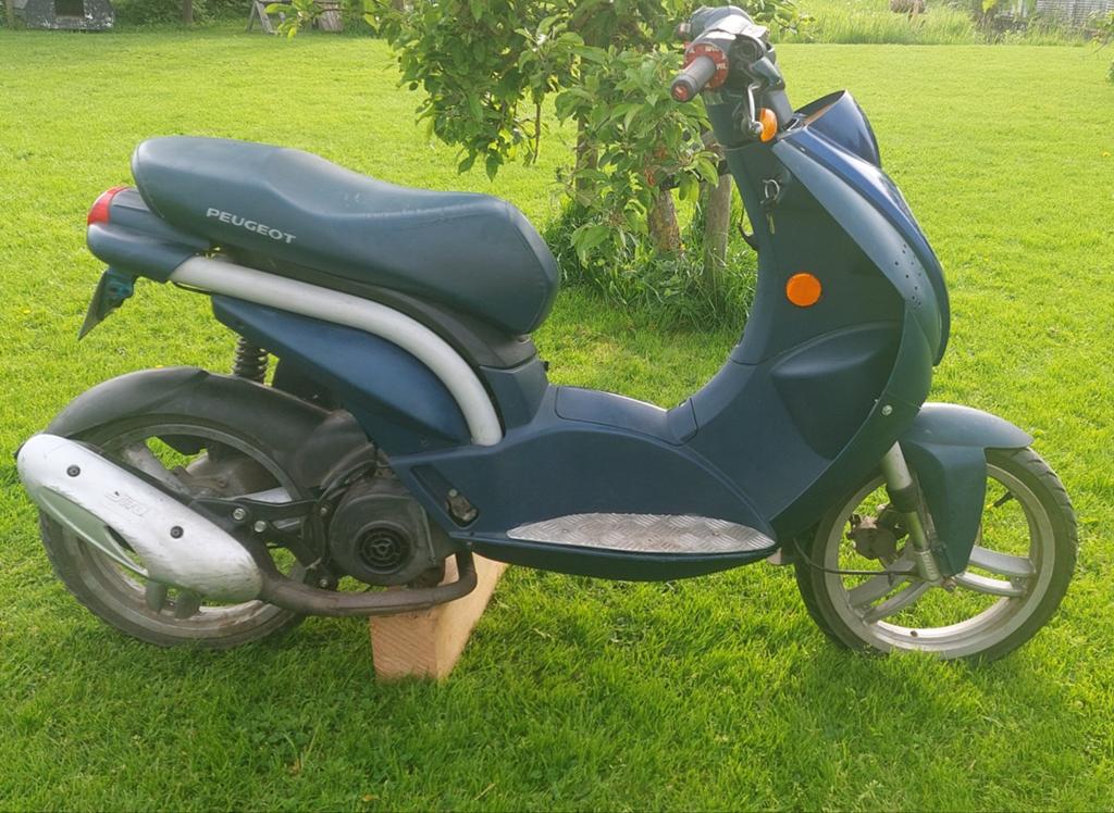 Peugeot ludix scooter, Fietsen en Brommers, Snorfietsen en Snorscooters, Ophalen, Gebruikt, Benzine, Overige merken