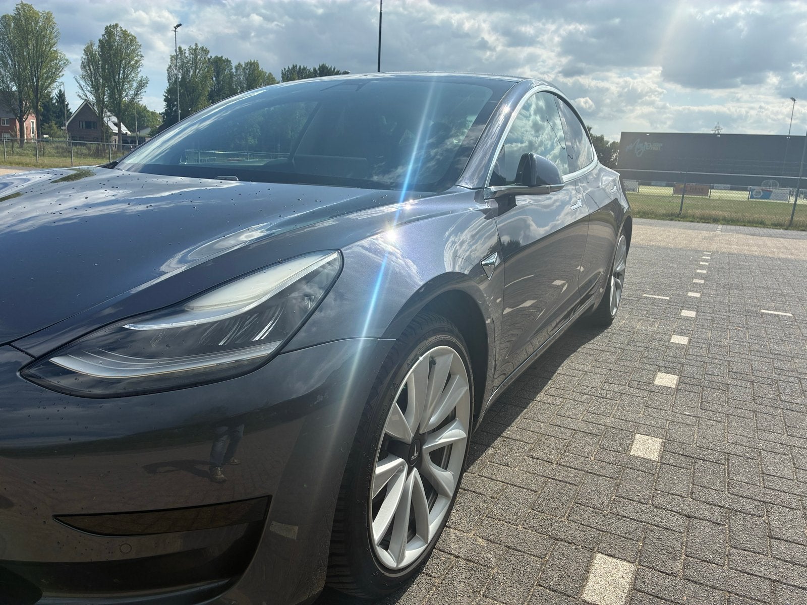 Tesla Model 3 2019 Grijs RWD plus 325pk, Auto's, Tesla, Automaat, Achterwielaandrijving, Zwart, Origineel Nederlands