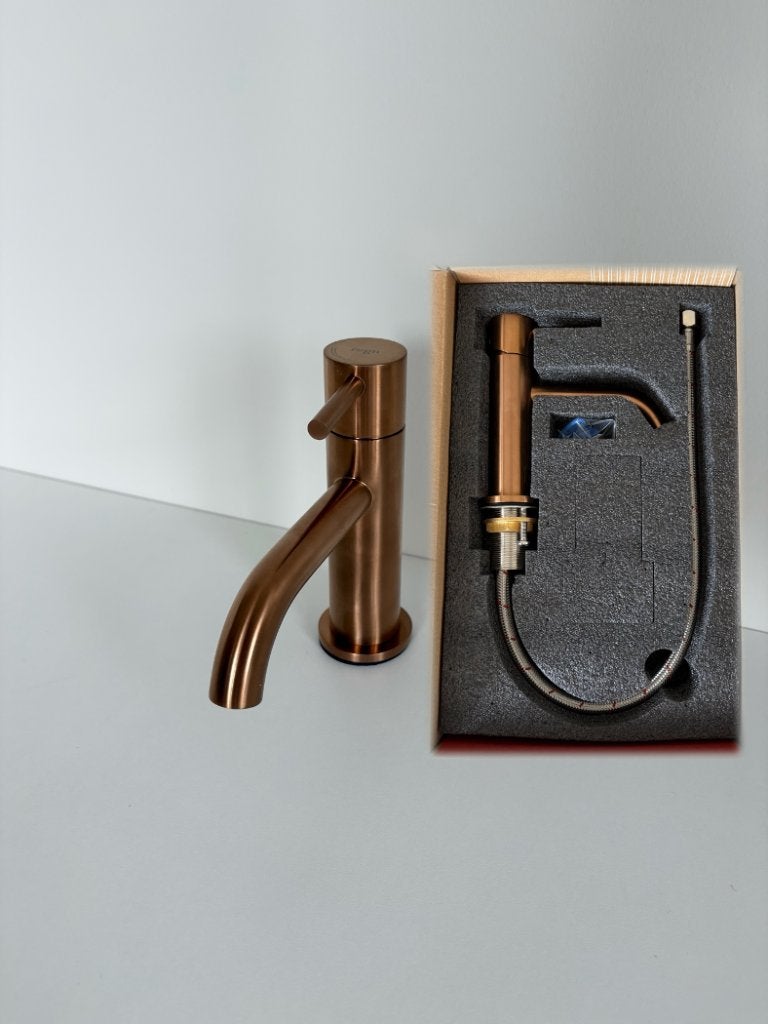 Nieuwe luxe wastafelkraan laag | Geborsteld rosé goud |Nieuw, Info@regn.nl, Vreebergen 5, 9403 ET Assen, Regn, Nieuw