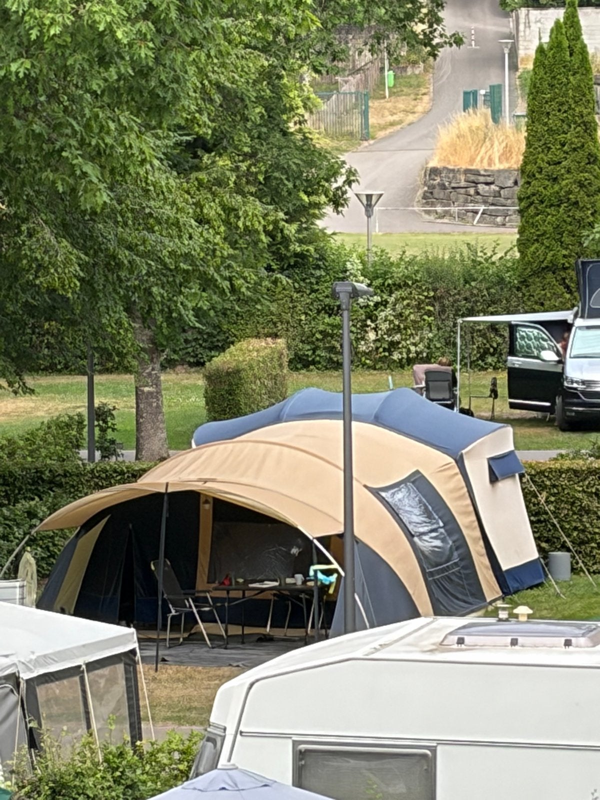 Cabanon Stratos vouwwagen met 5 slaapplaatsen, Ophalen, Beige, Cabanon, Tot en met 5