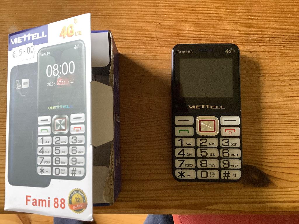 Mobiele telefoon voor senioren (viettell Fami88), Overige modellen, 3 tot 6 megapixel, Ophalen of Verzenden, Zo goed als nieuw