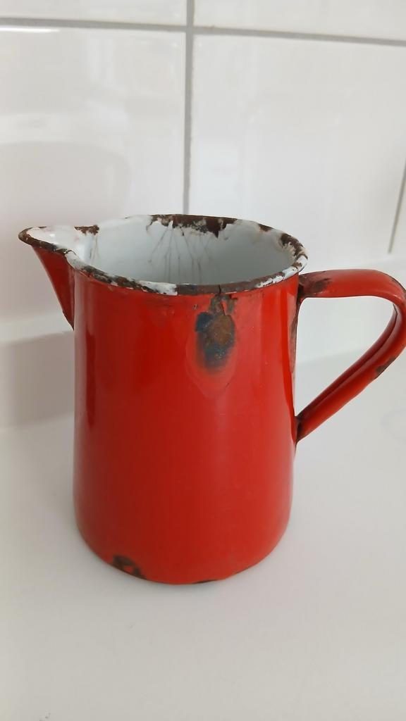 Rood emaille melkkannetje., Antiek en Kunst, Antiek | Emaille, Ophalen of Verzenden
