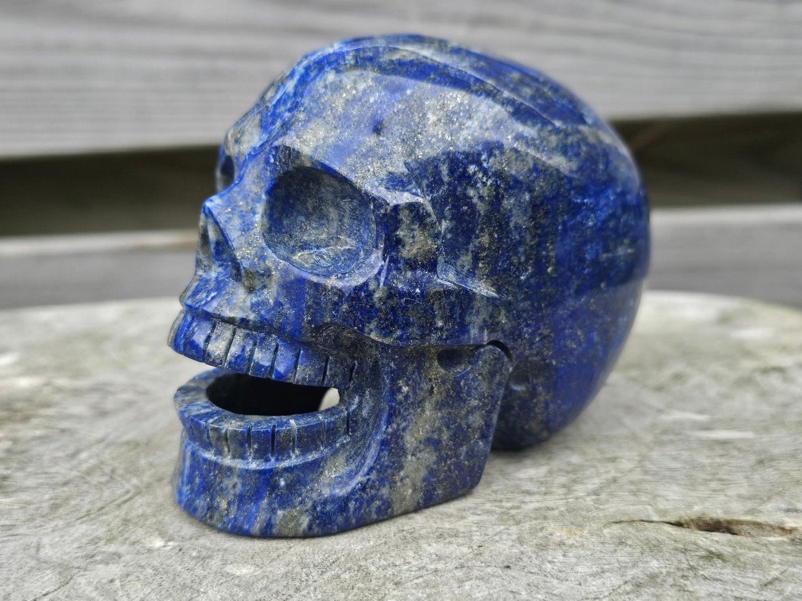 Prachtige lapis lazuli singing skull, Verzamelen, Mineralen en Fossielen, Ophalen of Verzenden