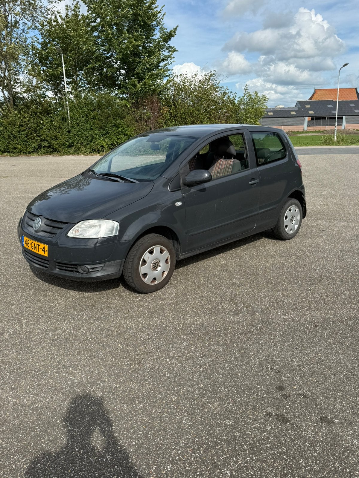 Volkswagen Fox 1.4 55KW 2008 Grijs, Voorwielaandrijving, 15 km/l, 74 pk, 4 stoelen