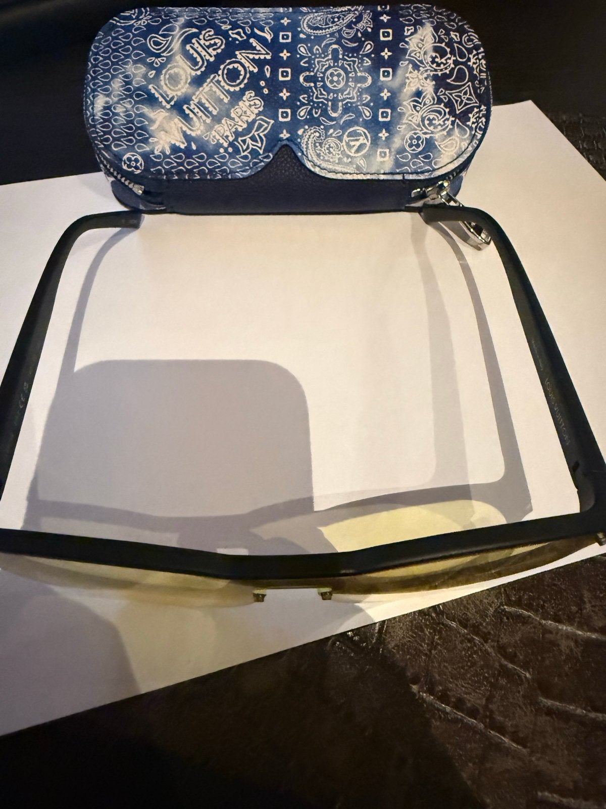 Originele Louis Vuitton Zonnebril met Gele Glazen, Overige merken, Zonnebril, Geel, Ophalen of Verzenden