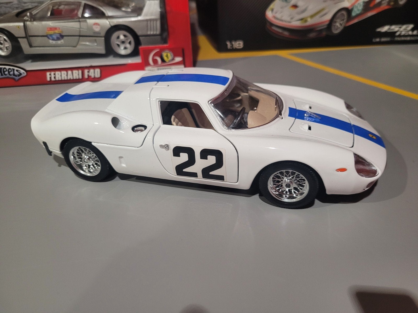 ferrari 250LM 1:18, Hobby en Vrije tijd, Modelauto's | 1:18, Ophalen of Verzenden, Bburago