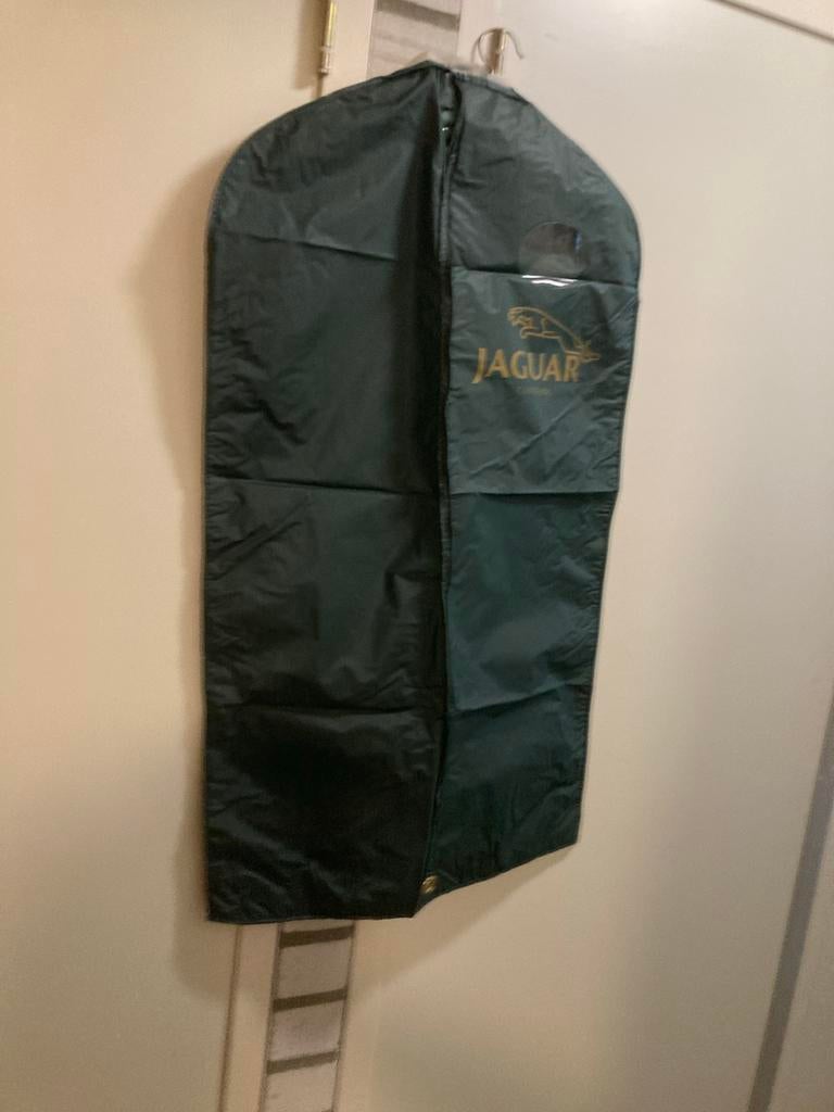 Jaguar Kledinghoes / Kledingdraagzak, Kleding | Dames, Kledinghangers, Ophalen of Verzenden, Zo goed als nieuw, Overige materialen