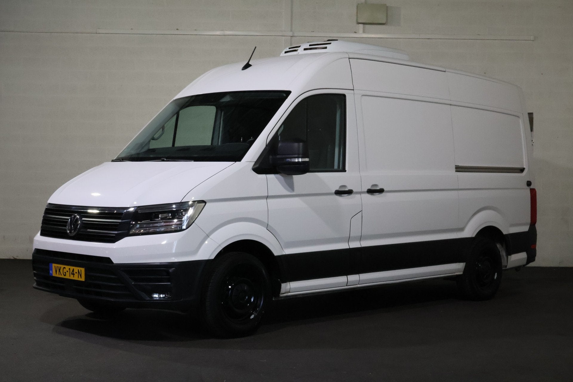 Volkswagen Crafter 2.0 TDI 177pk L3 H3 Automaat Multitemp -2, Stof, Gebruikt, Euro 6, 4 cilinders