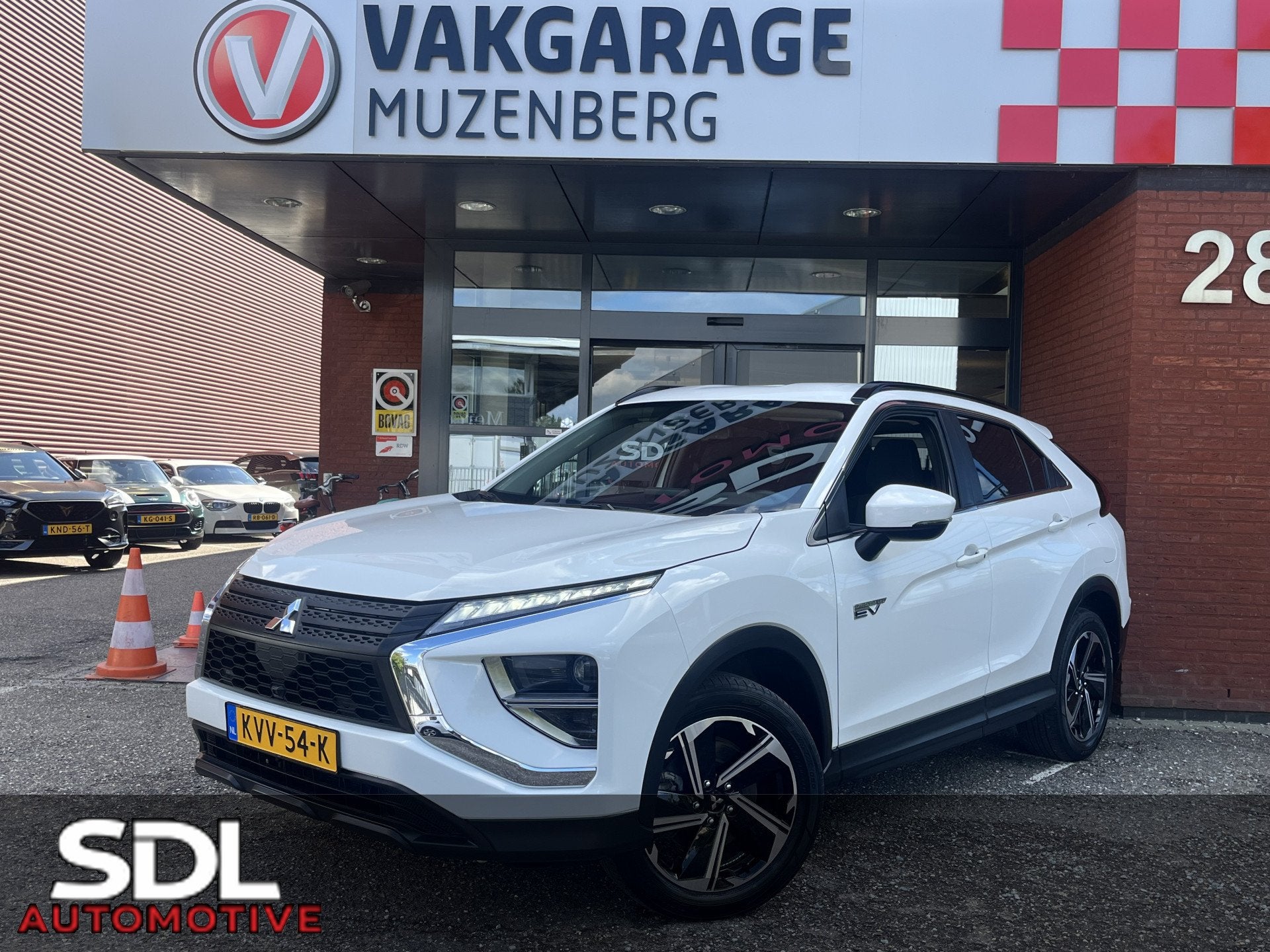 Mitsubishi Eclipse Cross 2.4 PHEV Intense // TREKHAAK // LED, Auto's, Automaat, Stof, Zwart, 4 cilinders
