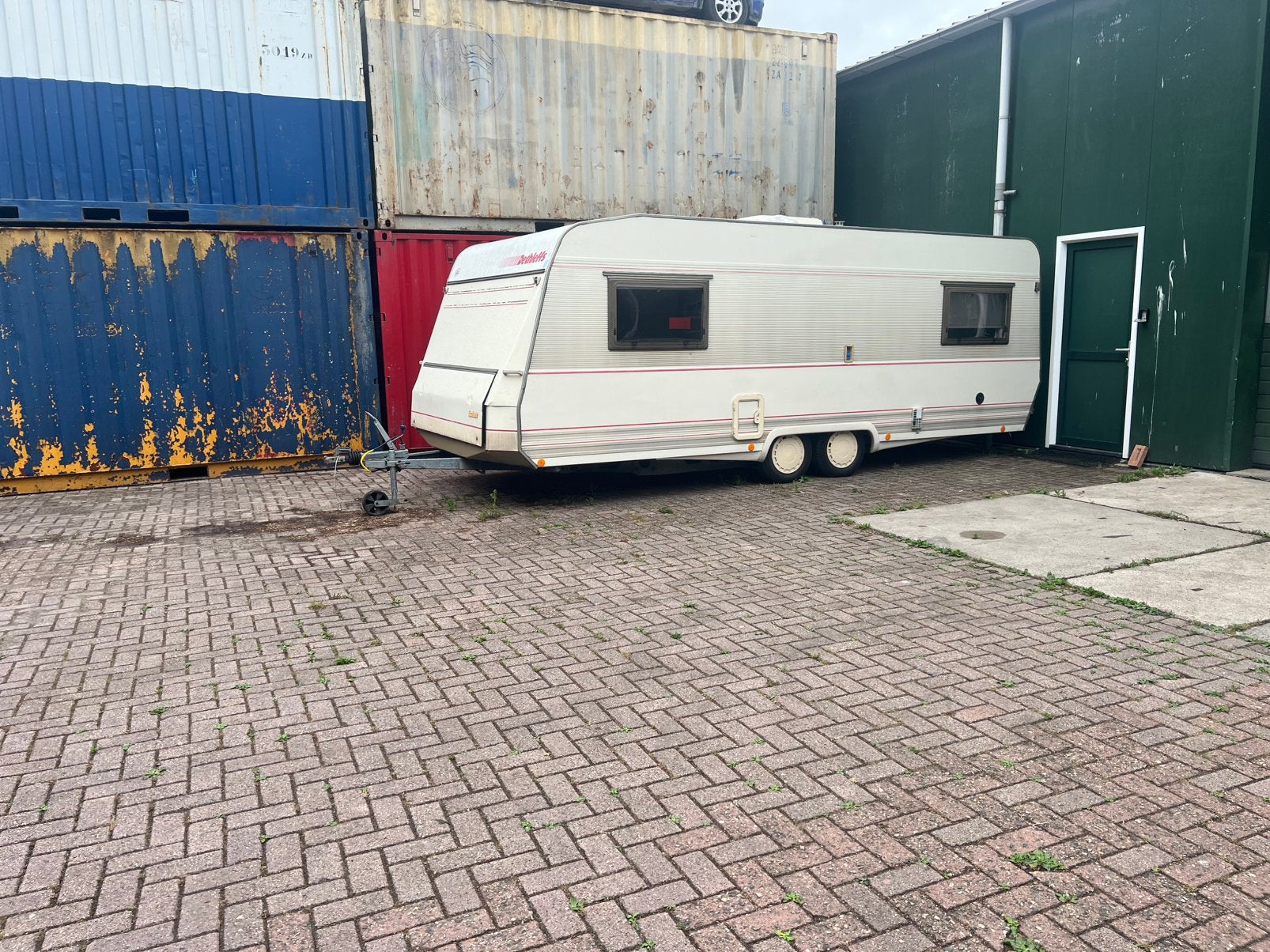 Caravan tandem Asser met werkende airco en kingsize bed, Overige merken, Vast bed, Airco, Particulier