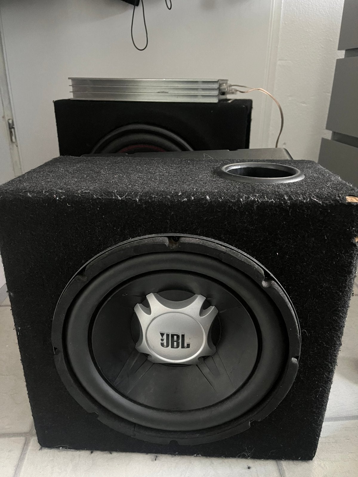 JBL subwoofer 1000 Watt, Auto diversen, Ophalen, Zo goed als nieuw