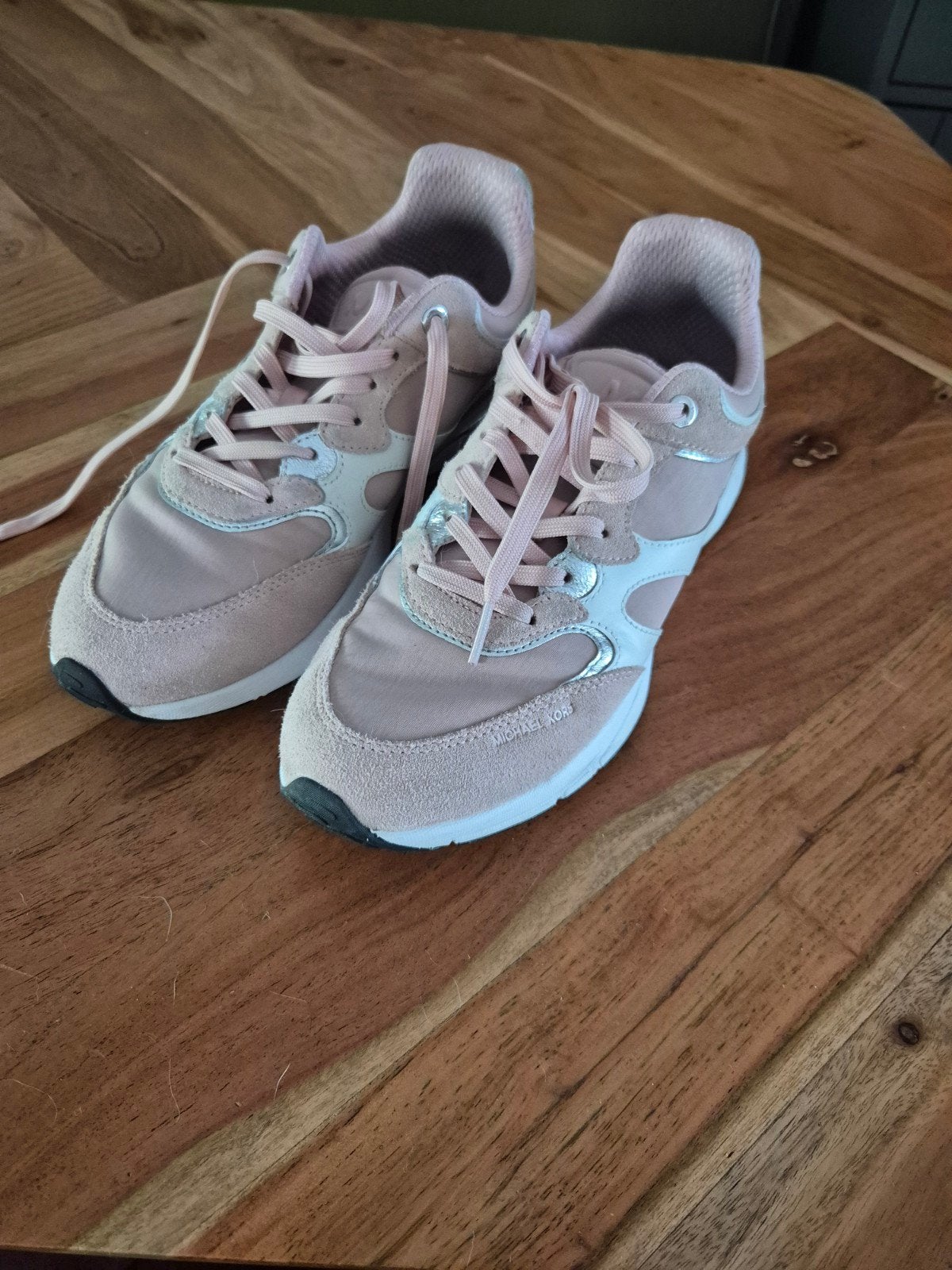 Michael Kors sneakers - Zo goed als nieuw maat 40, Ophalen of Verzenden
