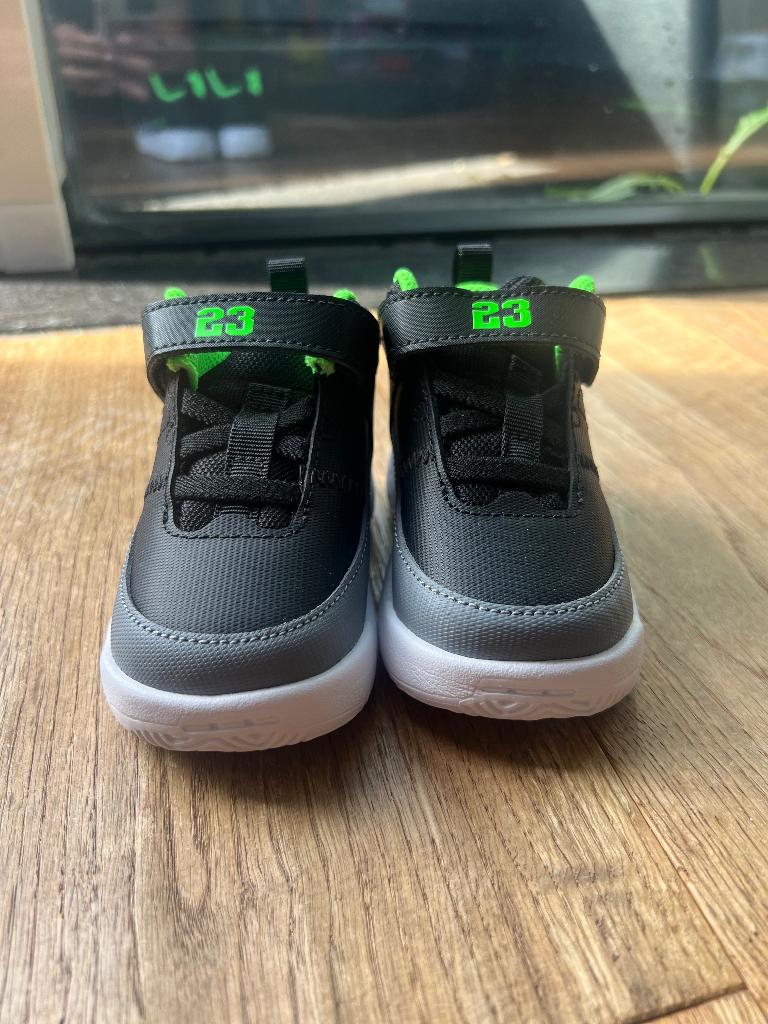 Babyschoentjes Nike & Jordans, Ophalen, Nieuw