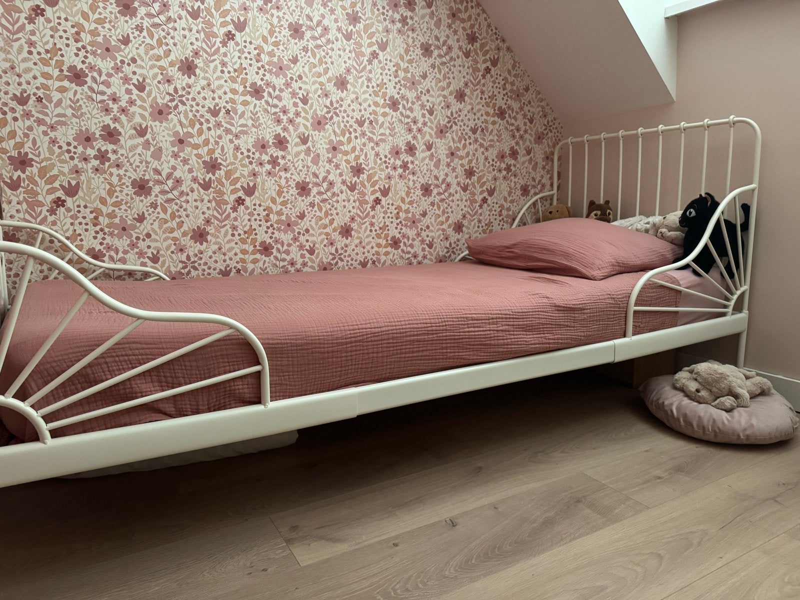IKEA MINNEN meegroeibed 80x200 - Zo goed als nieuw, Huis en Inrichting, Slaapkamer | Bedden, Ophalen, Verstelbaar, Eenpersoons