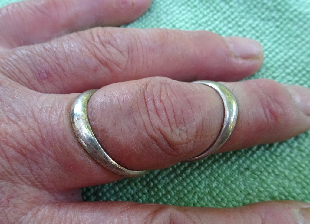 Zilver(?)-kleurige spalkring, Gebruikt, Verzenden, Dame, Zilver