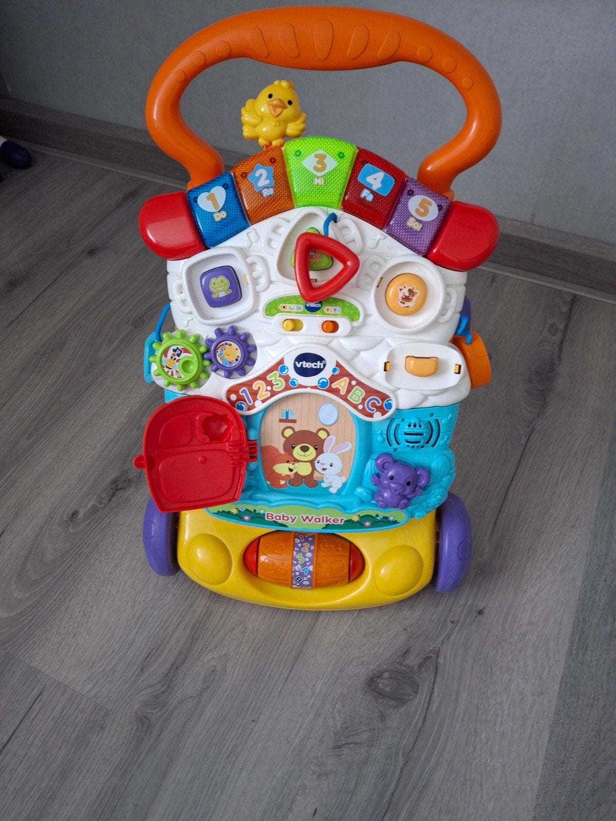 V Tech baby walker, Kinderen en Baby's, Ophalen, Zo goed als nieuw, 6 maanden tot 2 jaar
