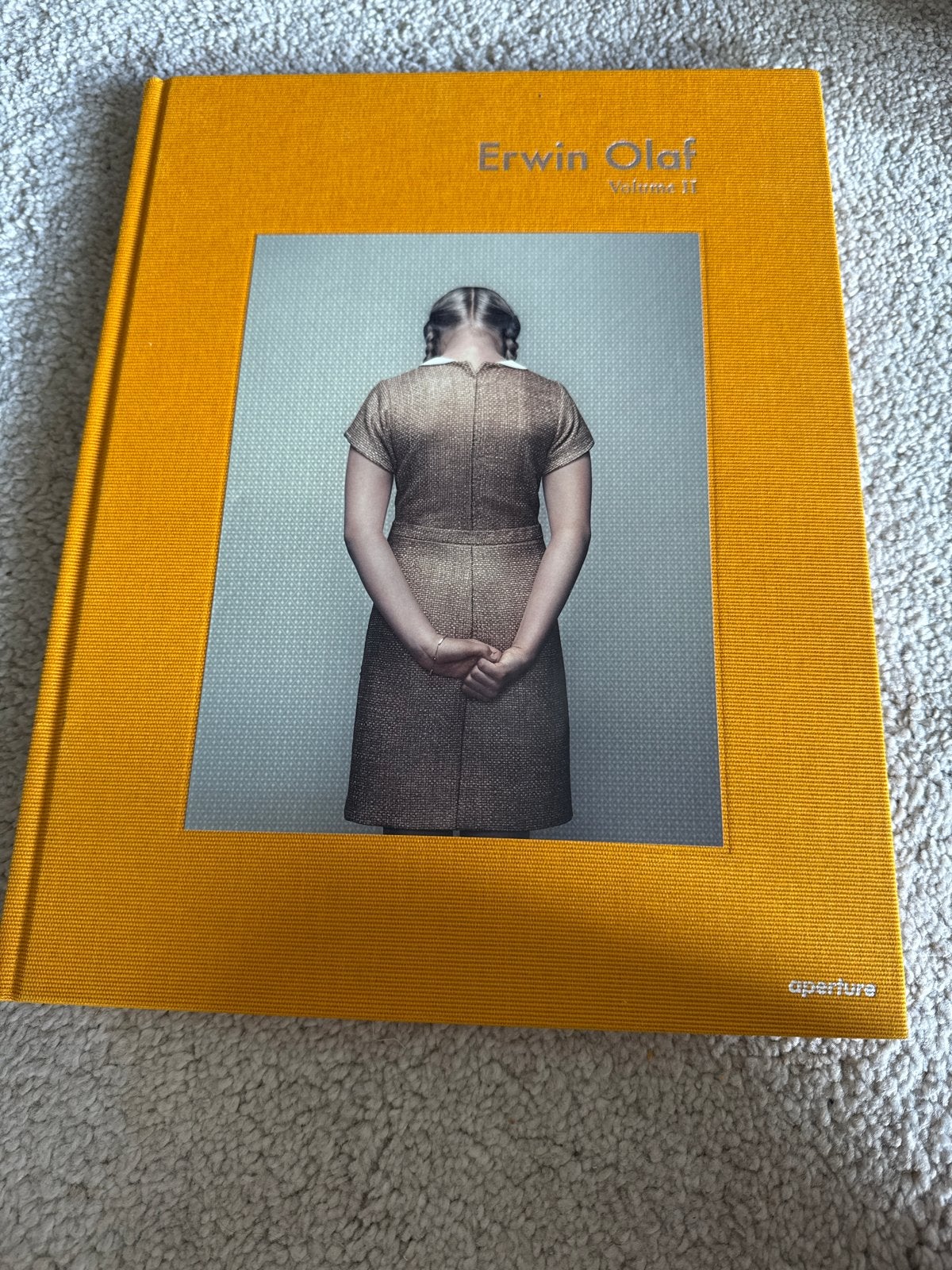 Erwin Olaf Volume II - Gesigneerd Fotoboek, Ophalen, Zo goed als nieuw, Fotografie algemeen