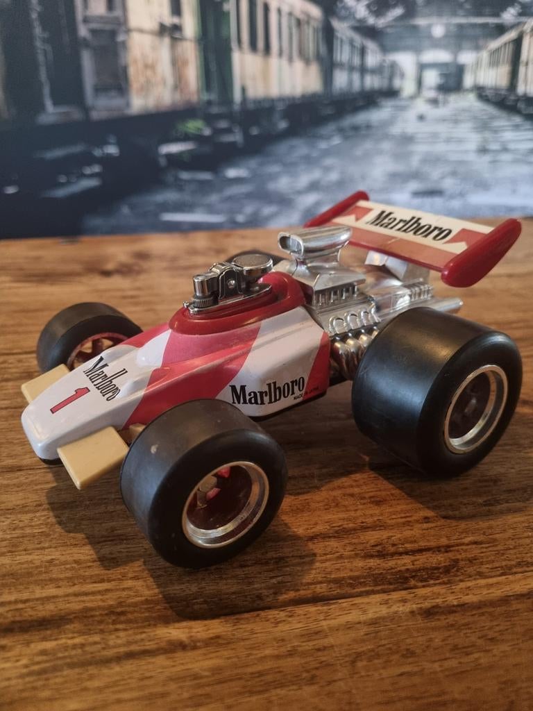 Vintage Marlboro Formule 1 aansteker, Ophalen of Verzenden, Gebruikt, Formule 1