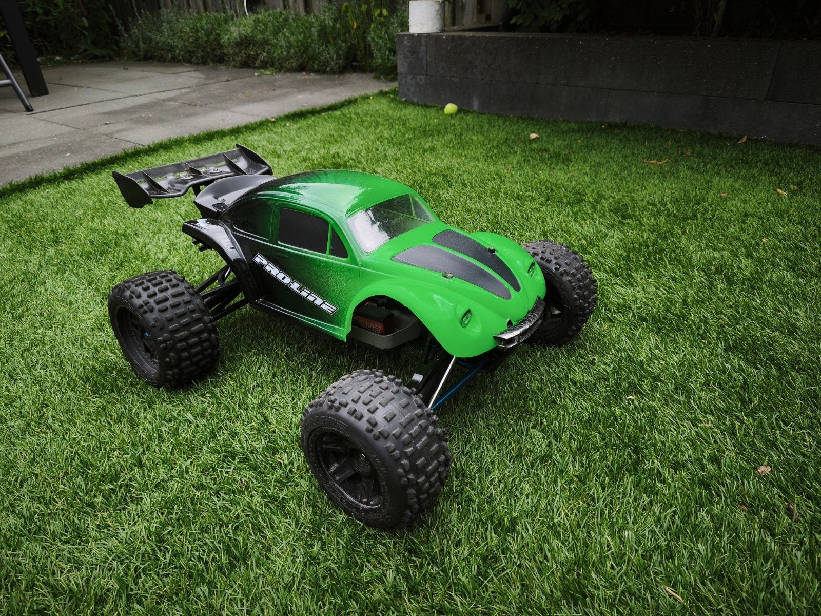 Traxxas E-Revo 1/8 6S RC Monster Truck, Hobby en Vrije tijd, Modelbouw | Radiografisch | Auto's, Elektro, Gebruikt, Auto offroad