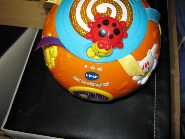 Vtech Roll and Swing bal, Kinderen en Baby's, Speelgoed | Babyspeelgoed, Ophalen of Verzenden, Zo goed als nieuw, Overige typen