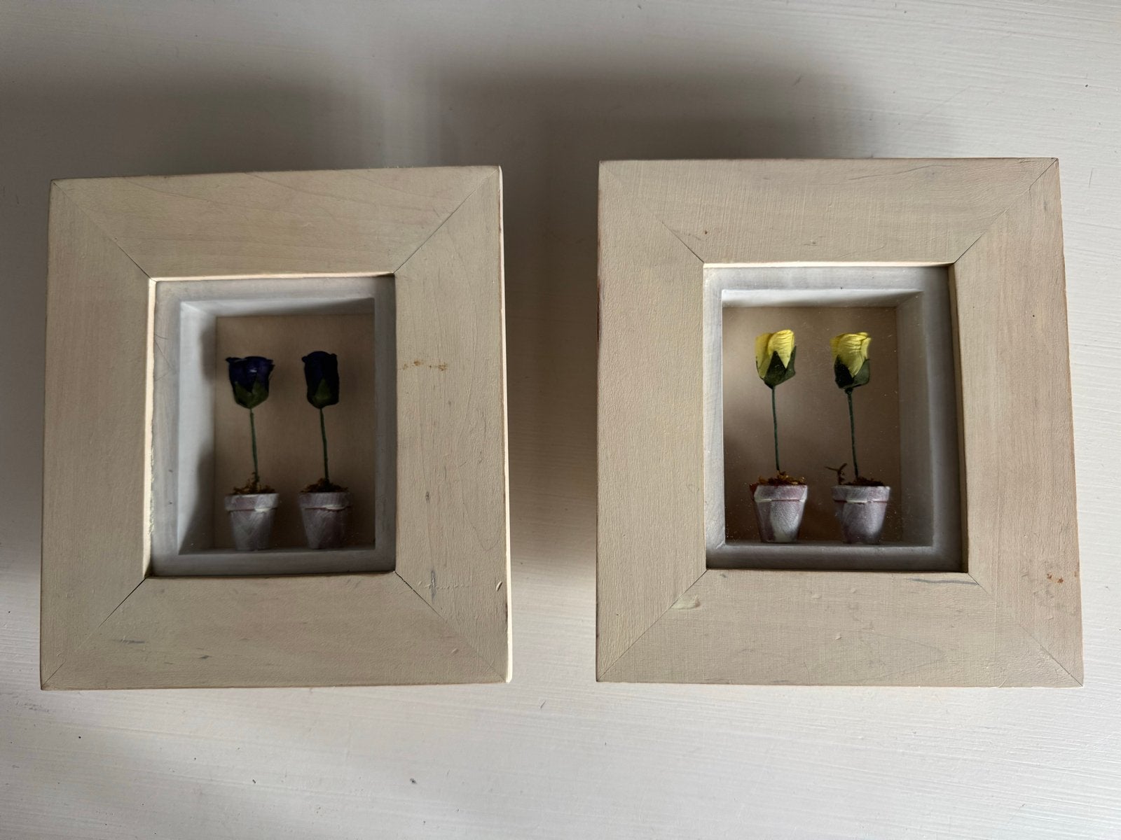 2 Nieuwe Kijkkastjes met Bloempotjes/Tulpen - 16x18 cm, Huis en Inrichting, Hout, Overige stijlen, Nieuw, Ophalen of Verzenden