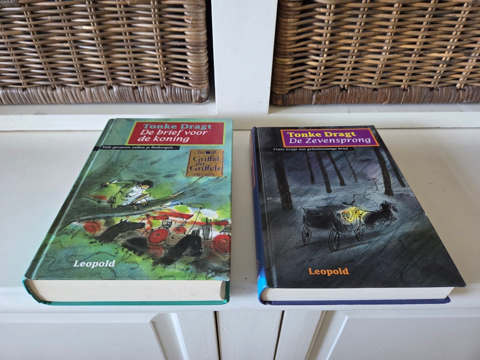 Tonke Dragt - 2 boeken, Ophalen of Verzenden, Zo goed als nieuw