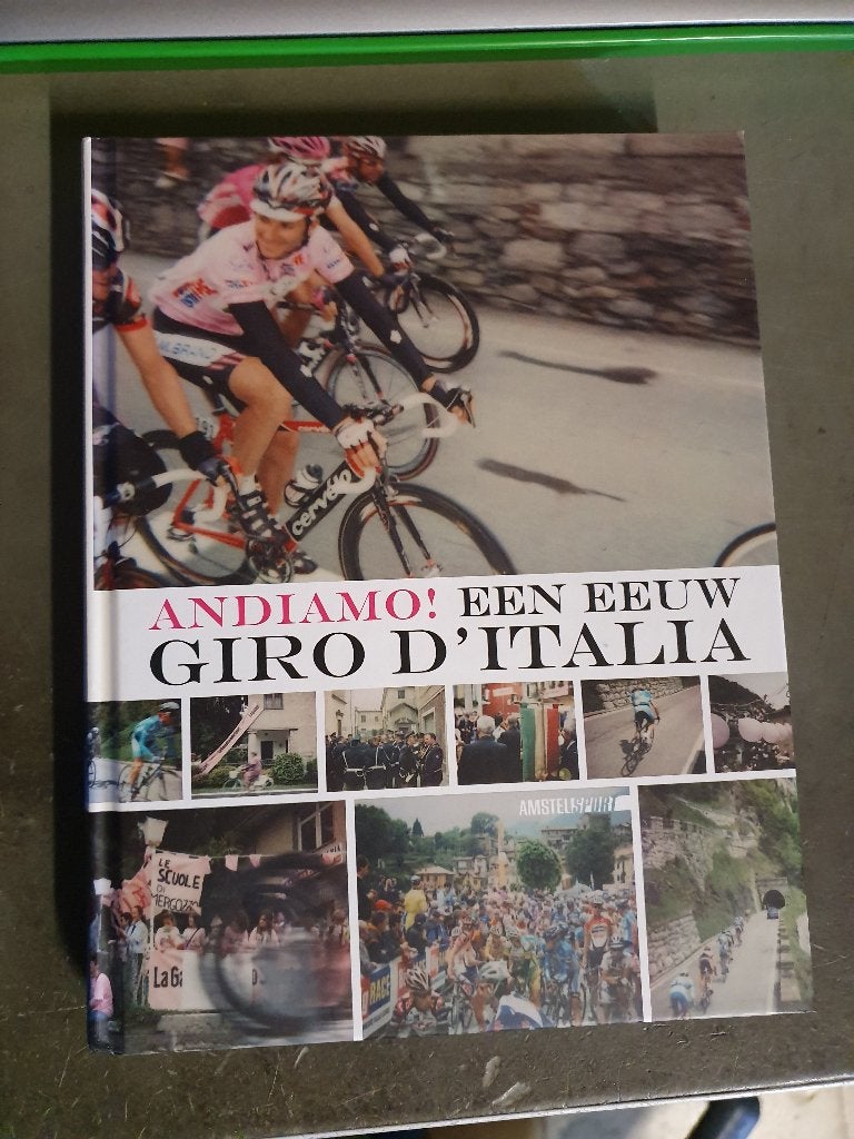Andiamo ! een eeuw Giro D Italia, Ophalen of Verzenden, Zo goed als nieuw, Balsport