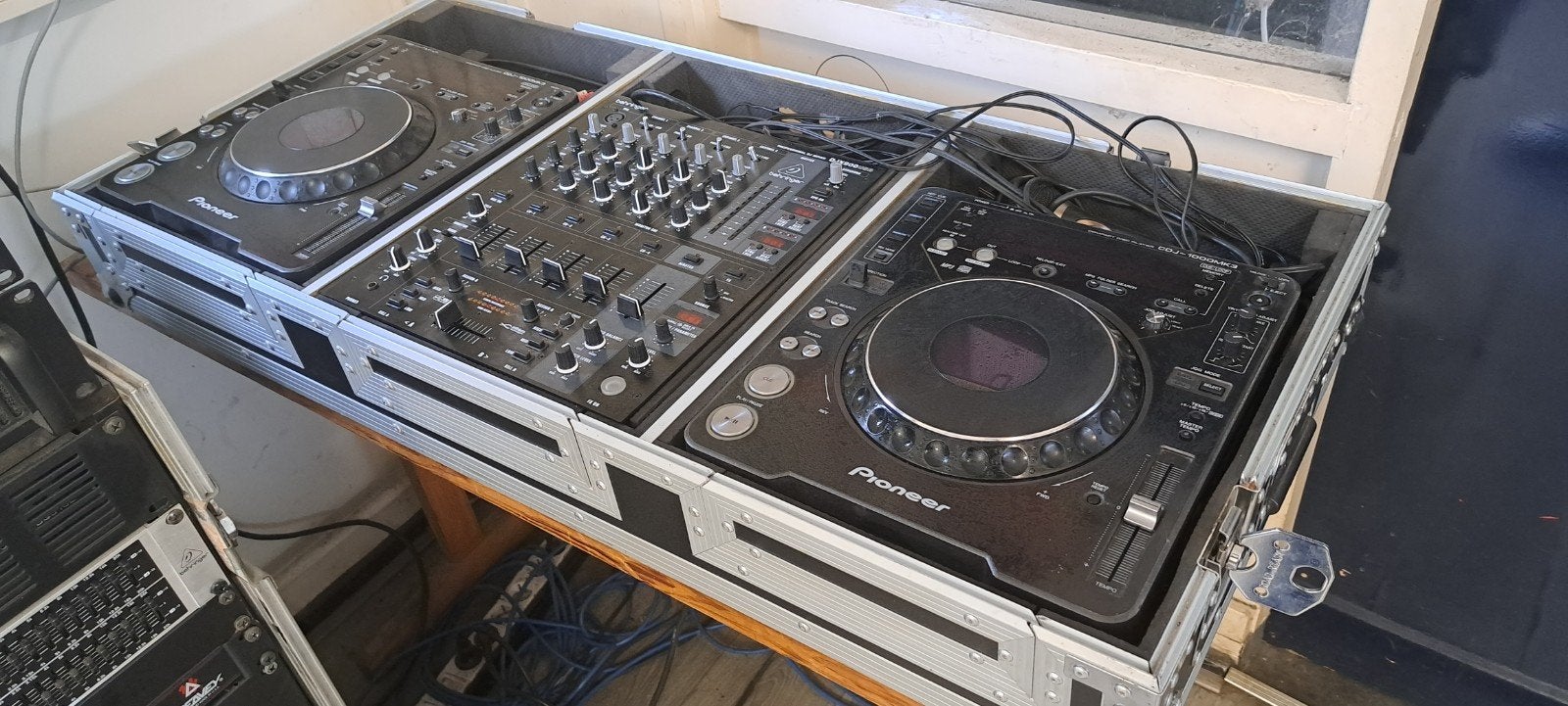 Foto 5 van DJ SET PROFESSIONELE GELUID INSTALATIE