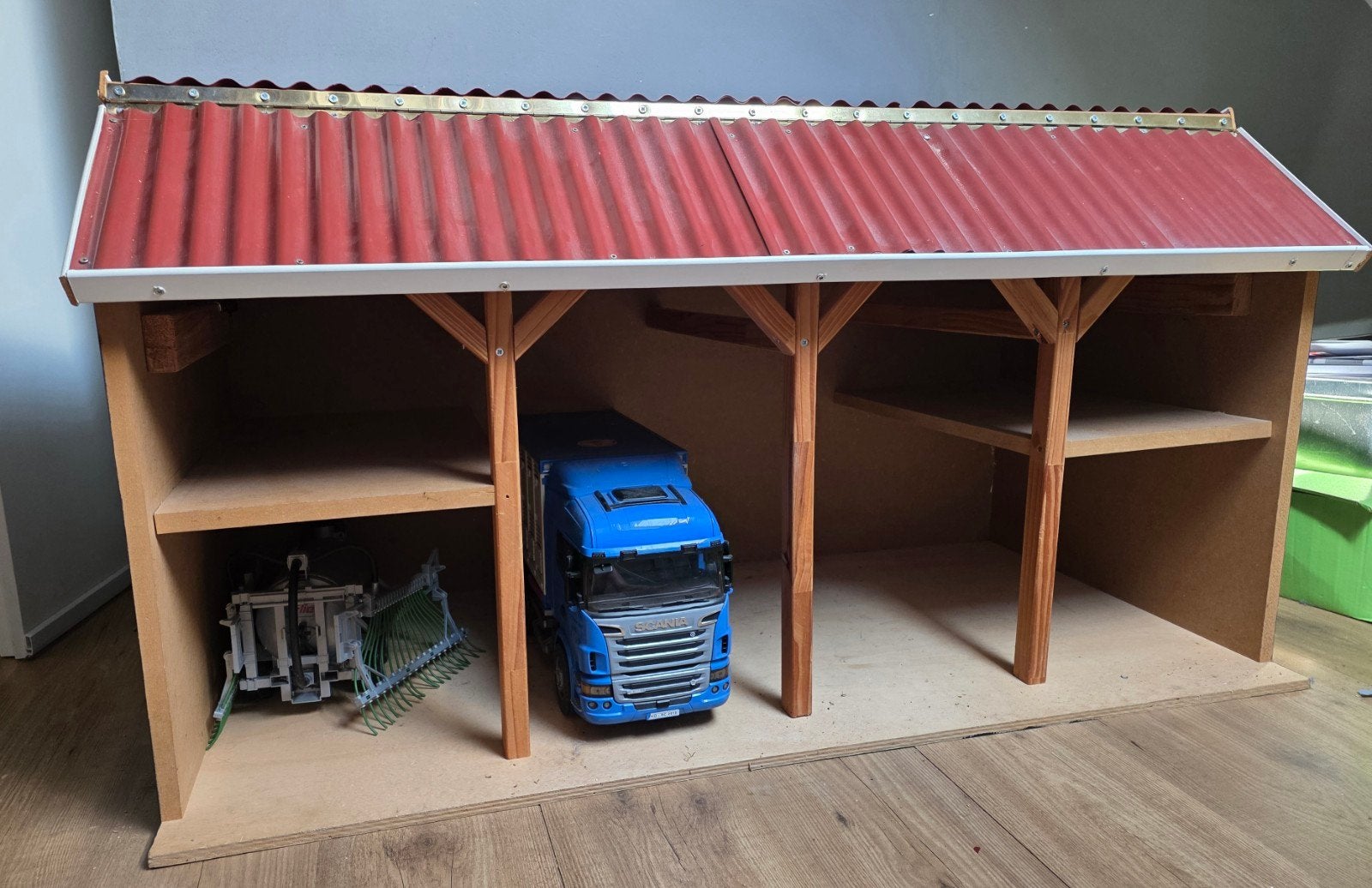 Bruder schuur loods 120cm breed, Ophalen, Gebruikt