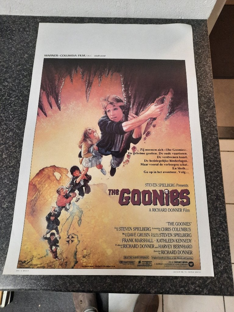 Vintage Nederlandse poster Steven Spielberg The Goonies 1985, Ophalen of Verzenden, Zo goed als nieuw, Poster