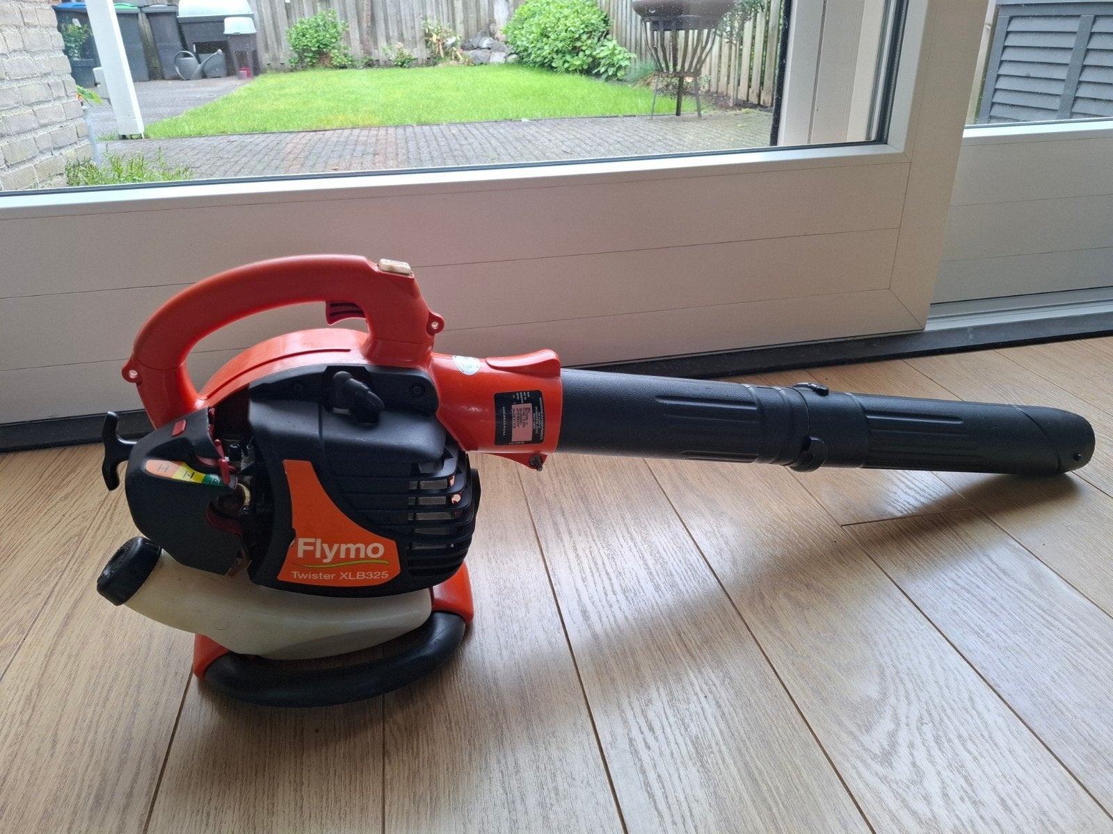 Flymo Twister XLB325 Bladblazer - Benzine, Handgedragen, Tuin en Terras, Ophalen, Benzine, Gebruikt, Handgedragen