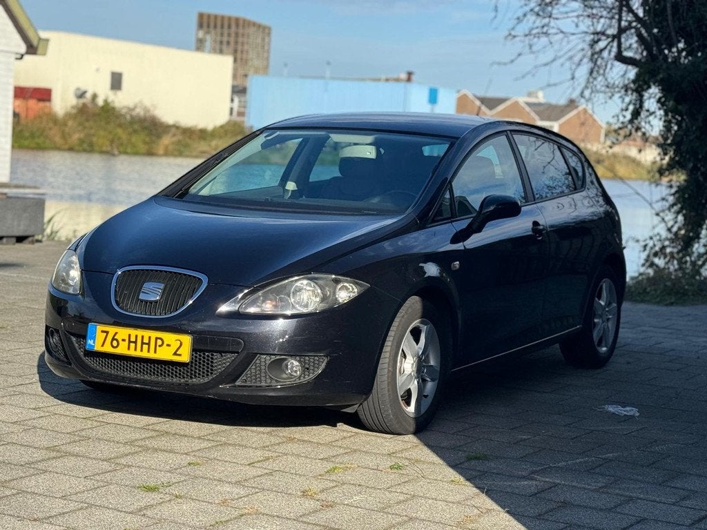 Seat Leon 1.4 TSI Business Style Pro,leer,navigatie,Cruiseco, Auto's, Seat, 125 pk, Gebruikt, 4 cilinders, Leon