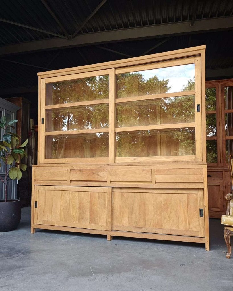 Grote greeploze buffetkast | Teakhouten schoolkast #3819, Glas, Gebruikt, Met deur(en), -