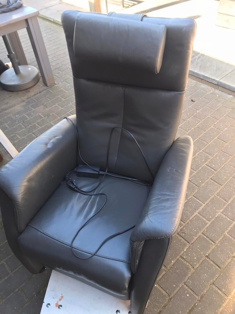 Prominent relaxstoel elektrisch verstelbaar, Ophalen, Gebruikt, Minder dan 75 cm, Leer