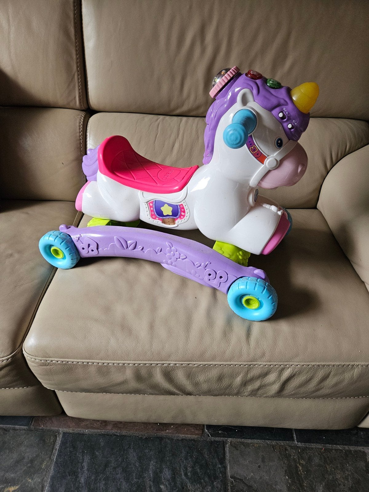 V-tech eenhoorn unicorn hobbelpaard loopwagen, Ophalen, Zo goed als nieuw